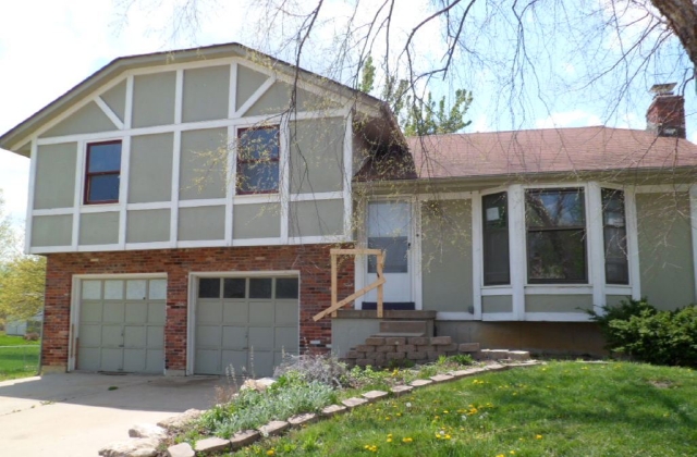 16402 Mckinley St, Belton, MO 64012 