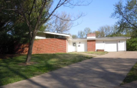2440 Cherry Ln, Florrissant, MO 63033 