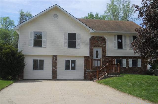 1016 E Buddy St, Saint Joseph, MO 64504 