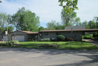10001 Charjean Dr, Saint Ann, MO 63074 