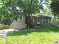 1104 East Lark Street, Ozark, MO 65721 
