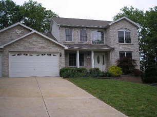 5975 Plantation Dr, Hillsboro, MO 63050 