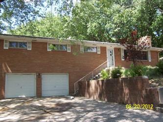 3924 North Central St, Kansas City, MO 64116 