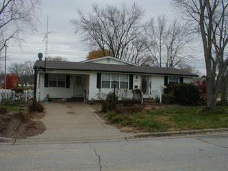 1243 Grand Ave, Perryville, MO 63775 