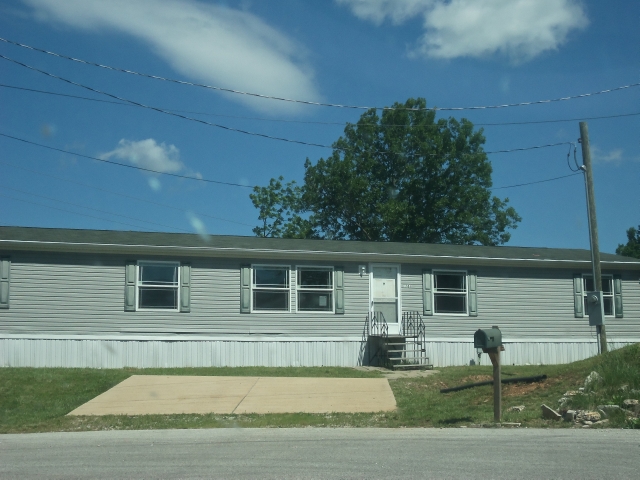 5731 Grizzley Dr, House Springs, MO 63051 