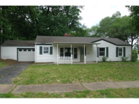 55 Du Bourg Ln, Florissant, MO 63031 