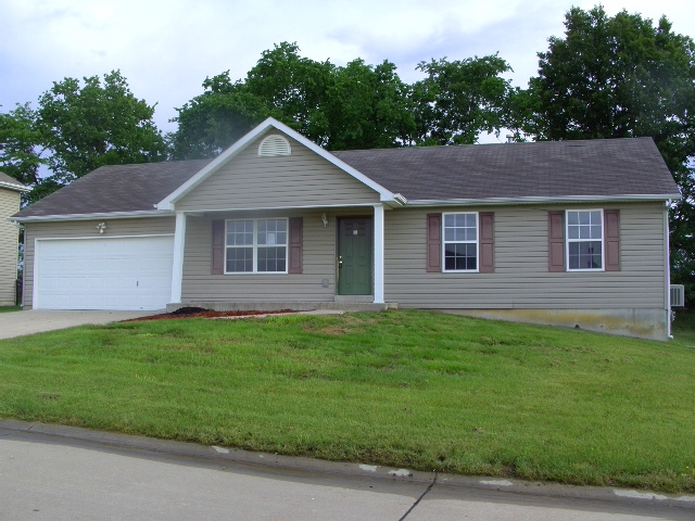 75 Glen Meadows Dr, Troy, MO 63379 