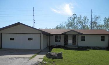 341 N Delaware Ave, Nixa, MO 65714 