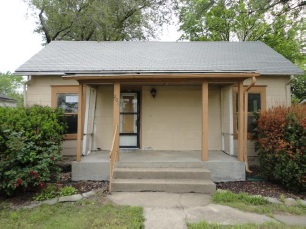 208 E 5th St, Adrian, MO 64720 