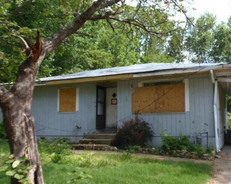 1309 Ne 2nd Ave, Ava, MO 65608 