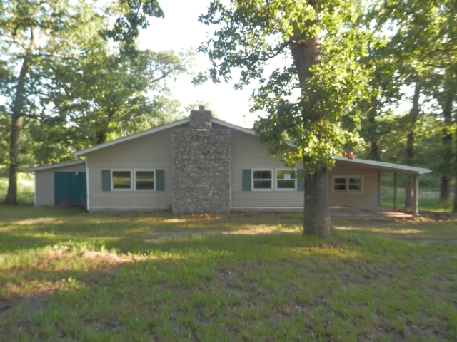 1629 Highway 32, Bolivar, MO 65613 