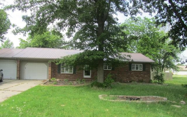 8 Adams Dr, Dexter, MO 63841 