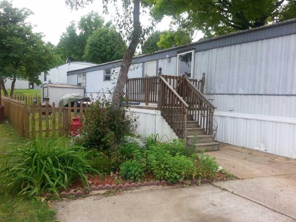 281 Pinedale, Saint Charles, MO 63301 