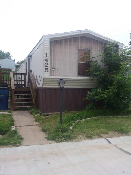 1425 Santa Barbara St, Saint Charles, MO 63303 