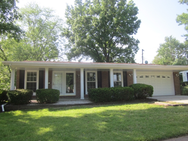 2680 Sorrell Dr, Florissant, MO 63033 