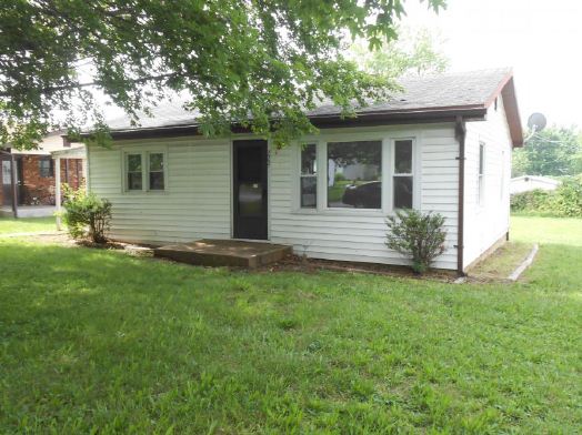 222 Hickory Street, Farmington, MO 63640 