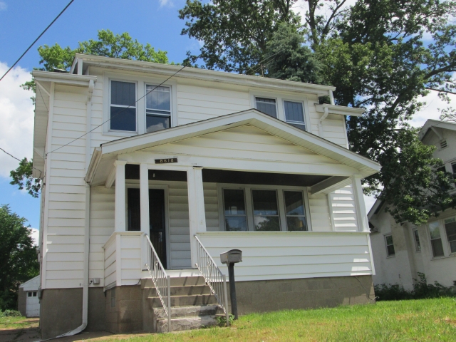 8618 Henry St, Saint Louis, MO 63136 