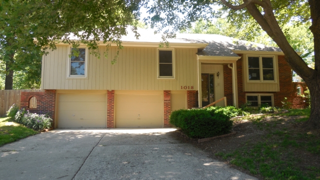 1018 SW 21st Street, Blue Springs, MO 64015 