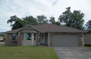 3431 W Sagamont St, Springfield, MO 65807 