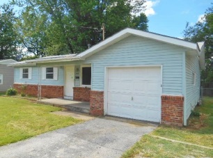 3301 W Dorber Dr, Springfield, MO 65807 