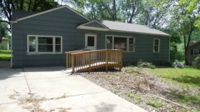 8721 Booth Ave, Raytown, MO 64138 