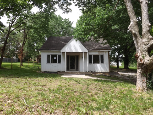 5200 NE 47th Terrace, Kansas City, MO 64117 