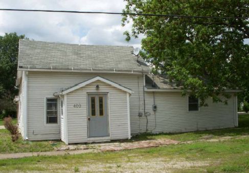 400 N 4th St, Garden City, MO 64747 