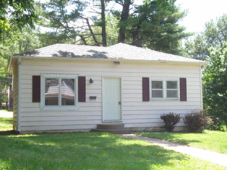 3226 Jackson Street, Saint Joseph, MO 64507 