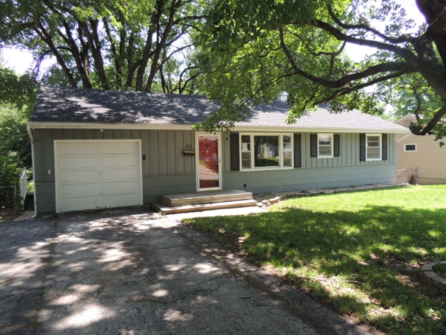 3613 S Osage Street, Independence, MO 64055 