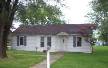 110 W Holmes St, Marceline, MO 64658 