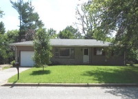 8 San Jose Dr, Saint Charles, MO 63301 