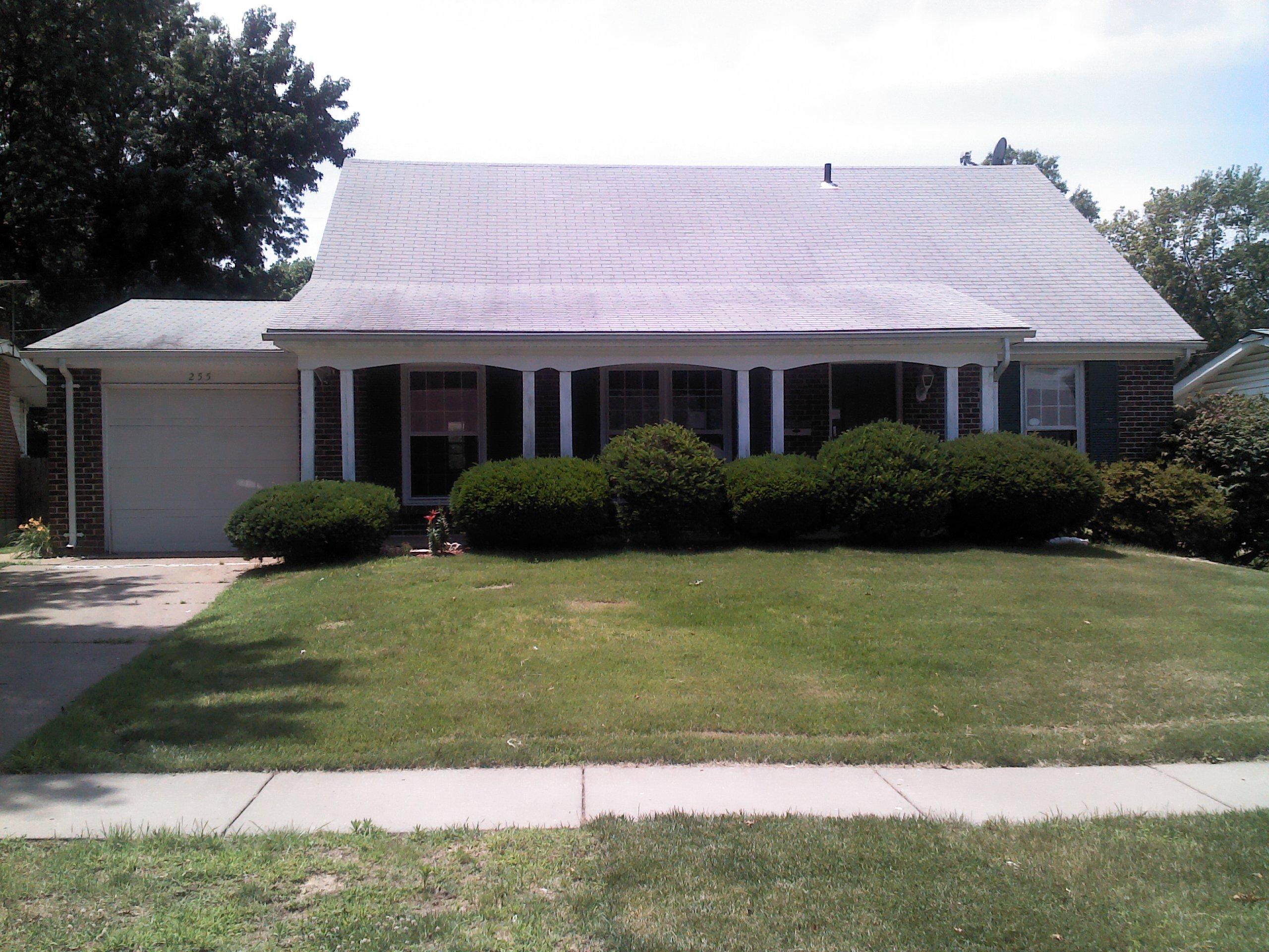 255 Birchlawn Dr, Florissant, MO 63033 