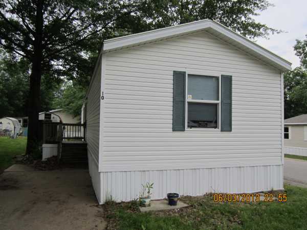 10 Sue Ellen Ave., Belton, MO 64012 