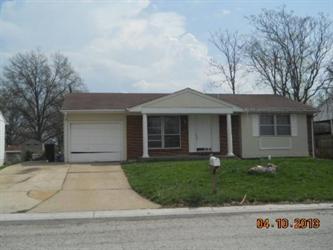 2426 Bolt0n Street, Saint Charles, MO 63301 