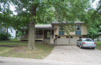 1302 SW Madison St, Lees Summit, MO 64081 