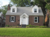 6825 Bartmer Ave, Saint Louis, MO 63130 