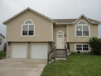 806 Derby St, Raymore, MO 64083 
