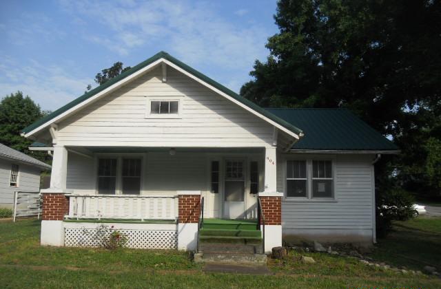 804 Commercial St, Warsaw, MO 65355 