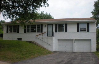 4222 N Drury Ave, Kansas City, MO 64117 