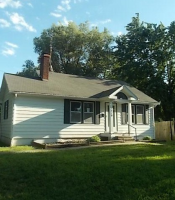 1519 W College St, Independence, MO 64050 