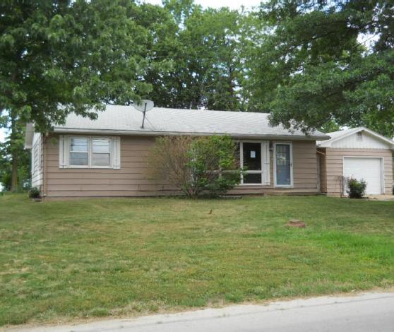 3505 Lake Trenton Dr, Trenton, MO 64683 