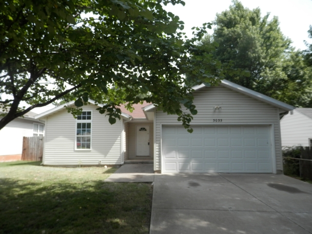3033 W Walnut St, Springfield, MO 65802 