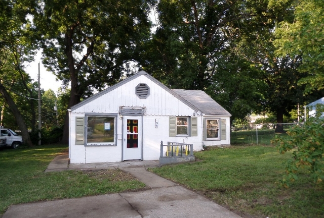 505 E 82nd Street, Kansas City, MO 64131 