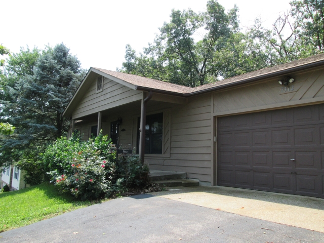 7312 Sarawood Dr, Cedar Hill, MO 63016 