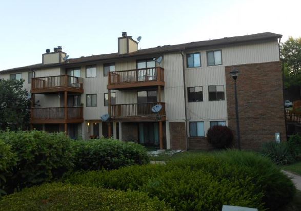 1536 Springlet Cour, Florissant, MO 63033 