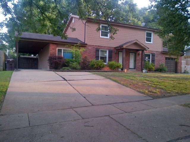 206 Wolfner Drive, Fenton, MO 63026 