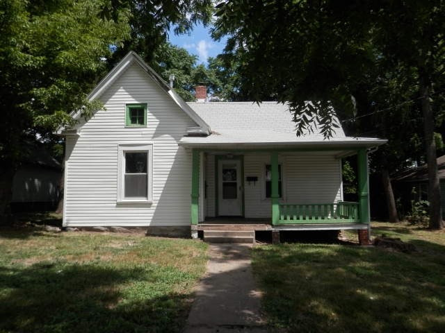 931 W Webster St, Springfield, MO 65802 