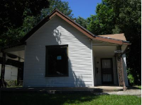 5618 Tracy Ave, Kansas City, MO 64110 