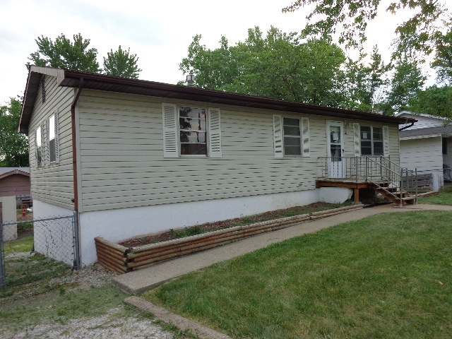 6841 E Quaker Cir, Columbia, MO 65201 