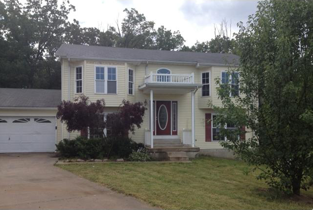 706 Sportsmans Ct, Warrenton, MO 63383 
